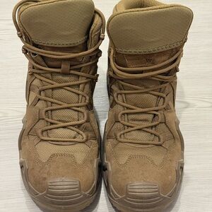 Lowa Men's Zephyr Mk2 mid size 9 mens